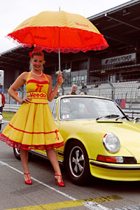 grid girls Nrburgring classic days