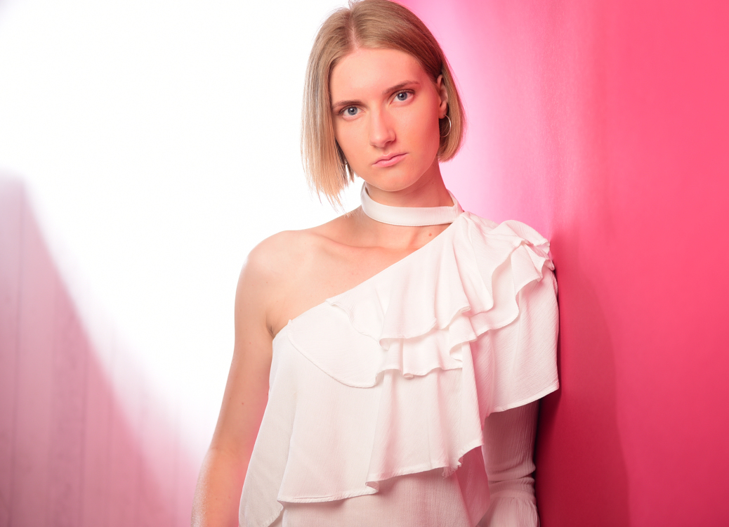  Model Celine aus Erfurt Haarfarbe: blond (mittel) 