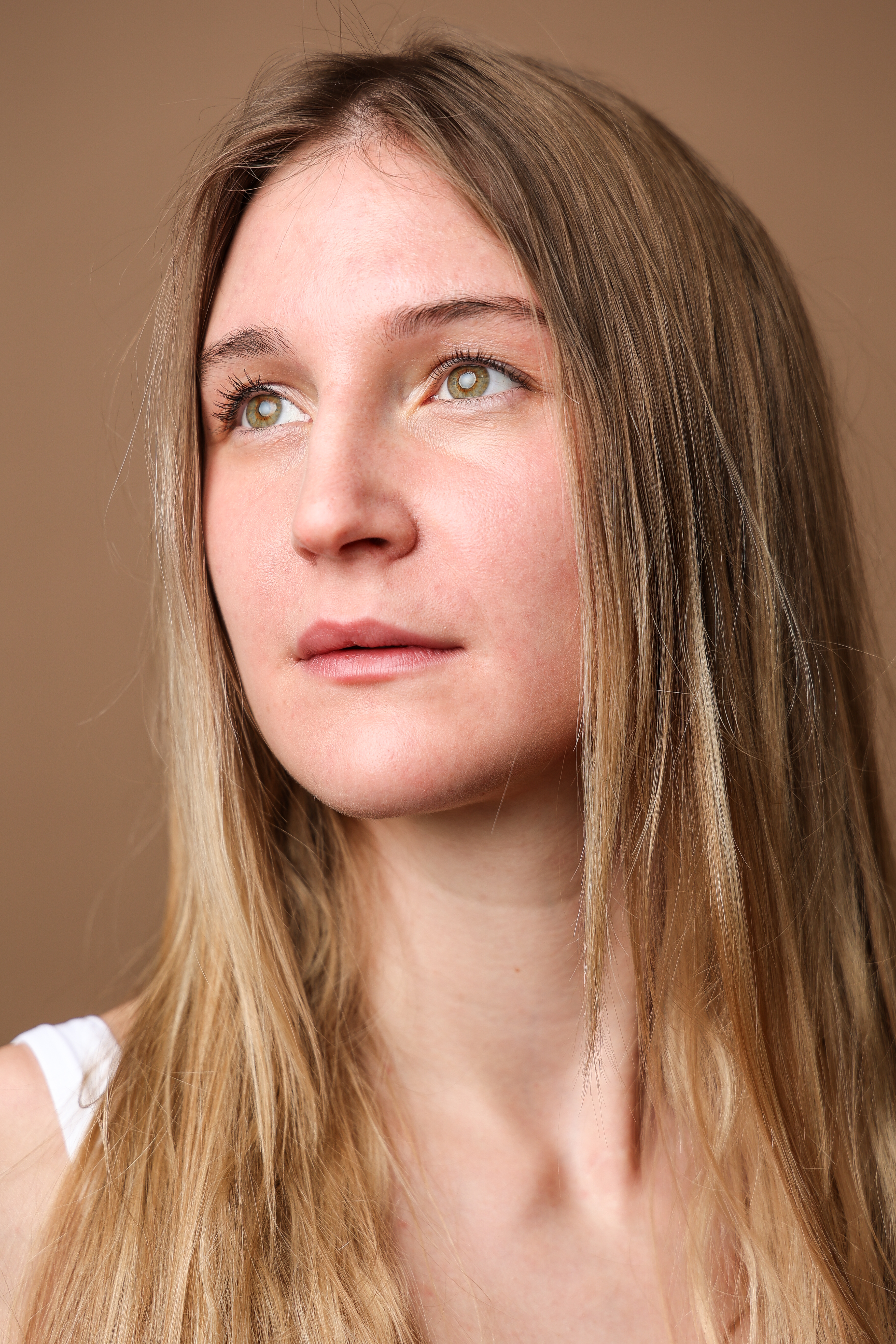 Jenna aus Kln  Haarfarbe: blond (mittel), Augenfarbe: grn, Gre: 180, Deutsch: 0, Englisch: , Franzsisch: , Spanisch:  