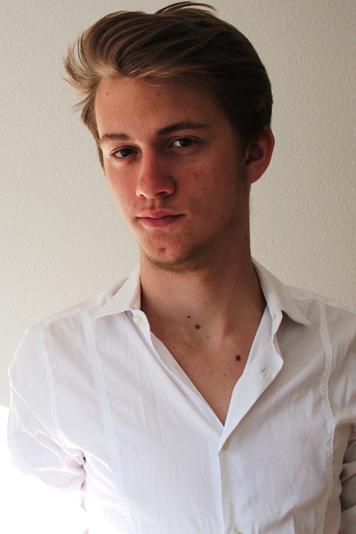  Model Tom aus Berlin Haarfarbe: blond (mittel) 