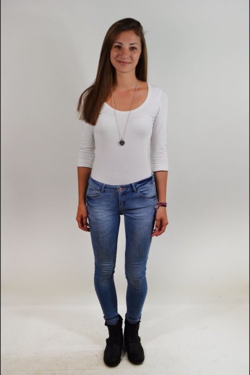  Model Sandra aus Mnchen Haarfarbe: braun (dunkel) 