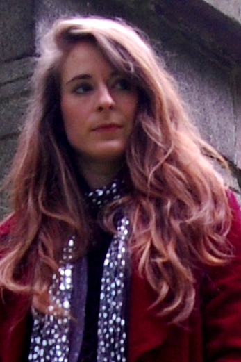 Carmen aus Hamburg Haarfarbe: braun (mittel), Augenfarbe: braun-grn, Gre: 164, Deutsch: 0, Englisch: , Franzsisch: , Spanisch:  