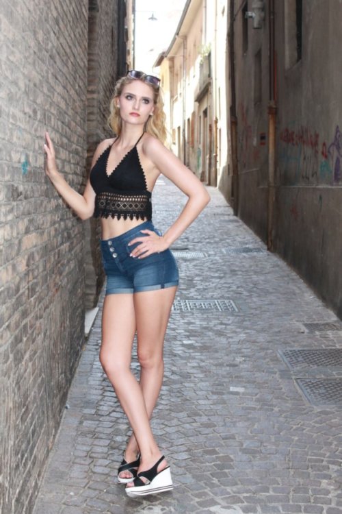  Model Isabel aus Heidelberg Haarfarbe: blond (mittel) 