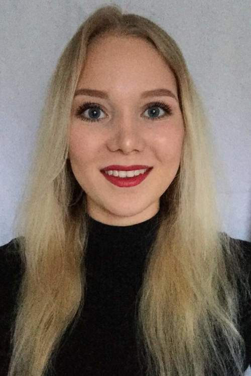Maria  aus Mnchen  Haarfarbe: blond (mittel), Augenfarbe: blau, Gre: 170, Deutsch: 0, Englisch: , Franzsisch: , Spanisch:  