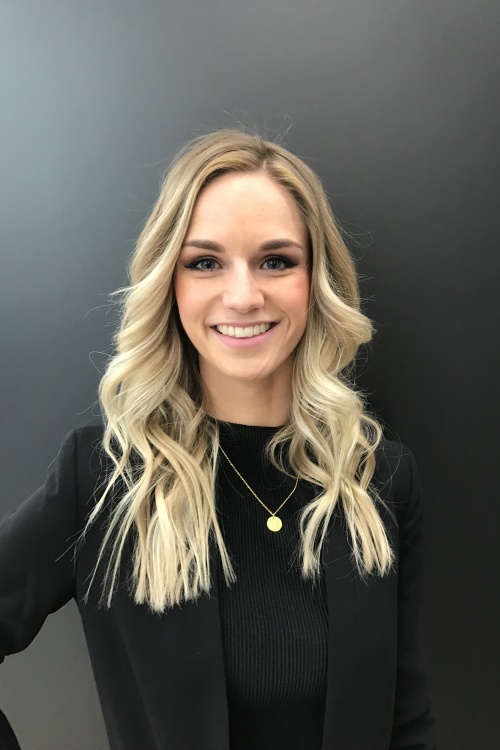  Model Jessica aus Rdermark Haarfarbe: blond (mittel) 